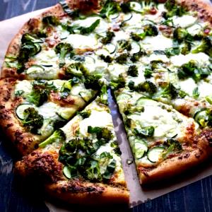 1 Slice Garden Pesto Pizza, Thin Crust