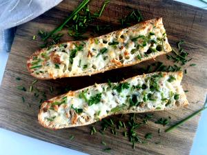 1 Slice Garlic Bread, Mozzarella & Garlic, Crusty