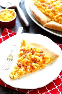 1 slice Macaroni and Cheese Pizza