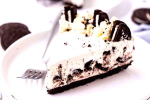 1 slice Oreo Cheesecake (10")