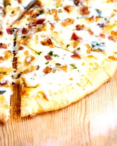 1 Slice Original Crust Spinach Alfredo Medium Pizza
