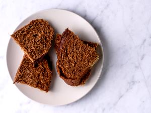 1 slice Pumpernickel