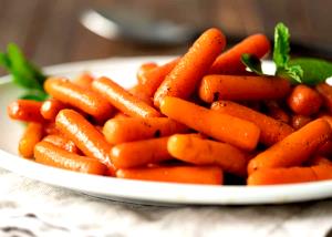 1 Small (5-3/4" Long Or Less) Cooked Glazed Carrots (from Fresh)