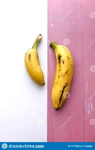 1 Small (6" To 6-7/8" Long) Bananas
