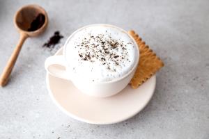 1 Small Cafe Latte, 2% Milk