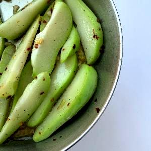 1 Small Cooked Christophine (Fat Not Added in Cooking)