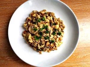 1 Small Egg Omelet or Scrambled Egg with Sausage and Mushrooms