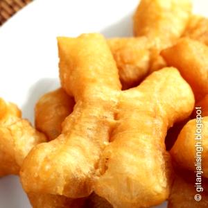 1 Small Puerto Rican Style Fried Dumpling