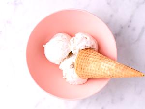 1 Small Scoop/dip Fat Free Ice Cream (Flavors Other Than Chocolate)
