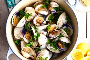 1 Small Steamed or Boiled Clams