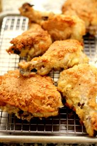 1 Small (yield After Cooking, Bone Removed) Fried Chicken Leg No Coating