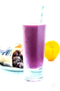 1 smoothie (20 oz) Blackberry Dream Smoothie (20 oz)