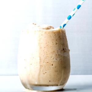 1 smoothie Almond Banana Smoothie