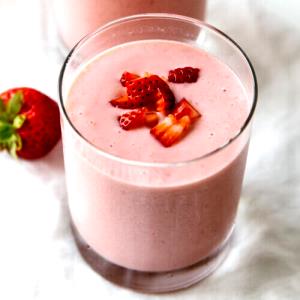1 smoothie Strawberry Cream (16 oz)
