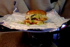 1 snacker (115 g) KFC Snacker with Crispy Strip - Buffalo