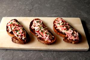 1 spoon (100 g) Bruschetta Tomato Salad