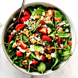 1 spoon (66 g) Strawberry Walnut Salad