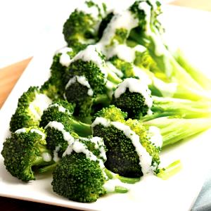 1 Stalk Cooked Broccoli with Cream Sauce (from Fresh)