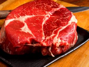1 Steak Beef Chuck (Shoulder Top and Center Steaks, Trimmed to 0" Fat, Choice Grade)