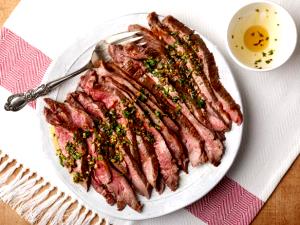 1 Steak Beef Flank, Broiled, Slo