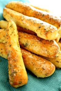 1 stick (50 g) Garlic Bread Sticks