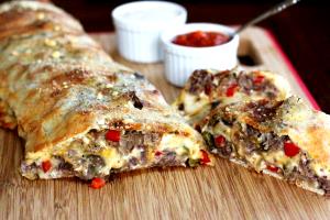1 stromboli (198 g) Steak & Cheese Stromboli