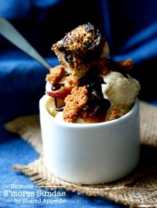1 sundae (234 g) Marshmallow Sundae (Medium)