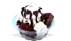 1 sundae (304 g) Oreo Brownie Earthquake