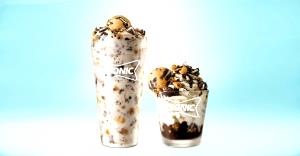 1 sundae Oreo Big Scoop Cookie Dough Sundae