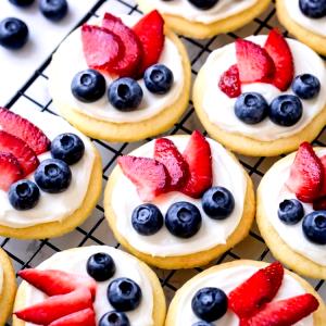 1 Surface Inch Thick Crust Cheese Pizza with Fruit