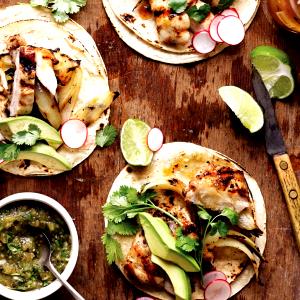 1 taco (162 g) Grilled Gourmet Chicken Taco
