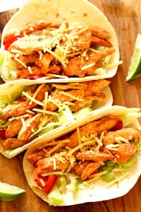1 taco (57 g) Grilled Mini Chicken Soft Tacos