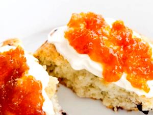 1 tbsp (15 g) Bellini Brunch Jam