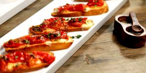1 tbsp (15 g) Bruschetta Basil & Tomato
