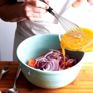 1 tbsp (15 g) Classic Vinaigrette Salad Dressing & Marinade