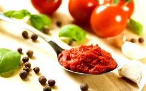 1 tbsp (15 g) Tom Tom Sauce