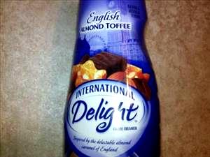 1 tbsp (15 ml) English Almond Toffee Coffee Creamer