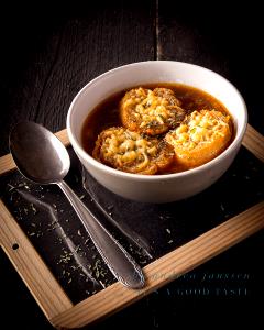 1 tbsp (8 g) Onion Recipe Soup & Dip Mix