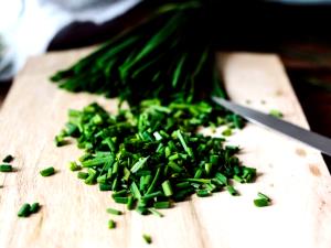 1 Tbsp., Chopped (3.0 G) Chives, raw