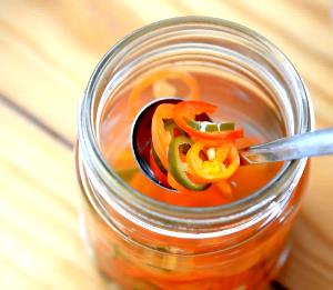 1 Tbsp Cooked Hot Peppers (Canned)