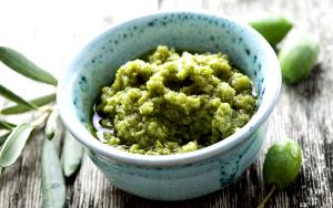 1 Tbsp Olive Paste, Green