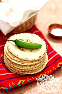 1 tortilla (40 g) Mitad Y Mitad Tortillas