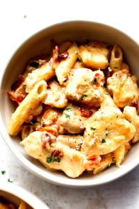 1 tray (227 g) Lean Chicken Penne Pasta