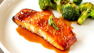 1 tray (249 g) Teriyaki Glazed Salmon