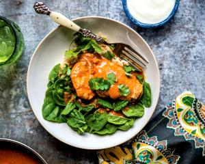 1 tray (255 g) Chicken Tandoori with Spinach