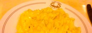 1 tray (284 g) Fettuccine Alfredo di Roma