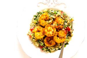 1 tray (284 g) Shrimp Tabouli with Quinoa