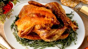 1 tray (354 g) Carved Turkey & Stuffing