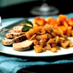1 tray (354 g) Pork Tenderloin with Spiced Apple Chutney