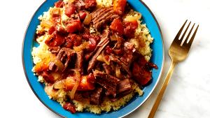 1 tray (383 g) Moroccan Style Beef